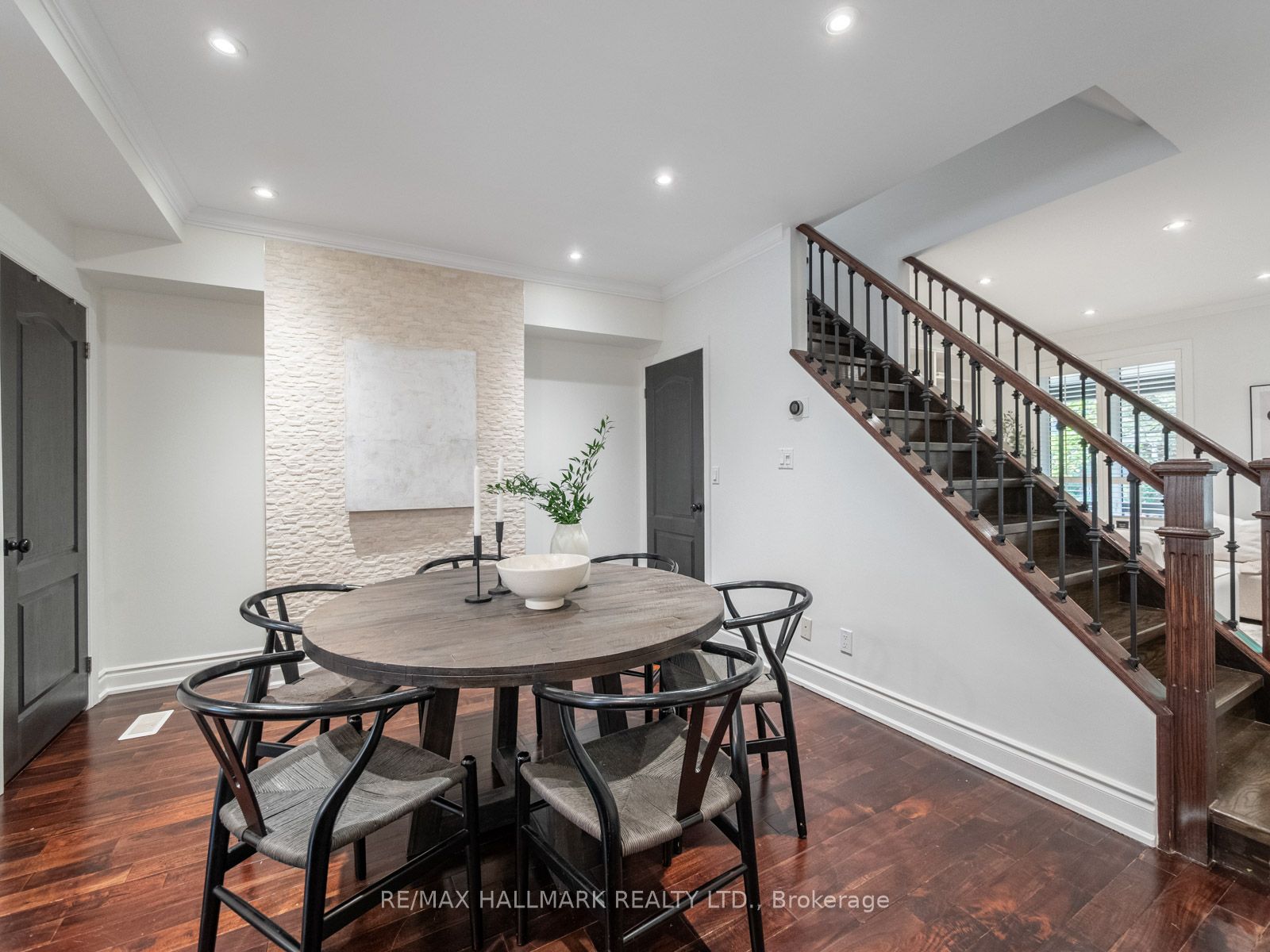 29 Dearbourne Avenue