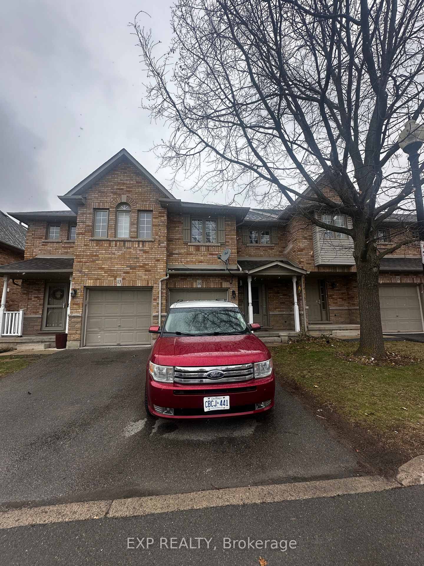 4 Bedrooms Condo at 1283 Blanshard,  Burlington For sale
