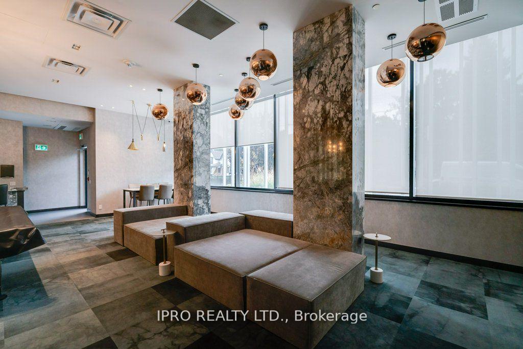 2 Bedrooms Condo at 11 Lillian, Toronto For sale
