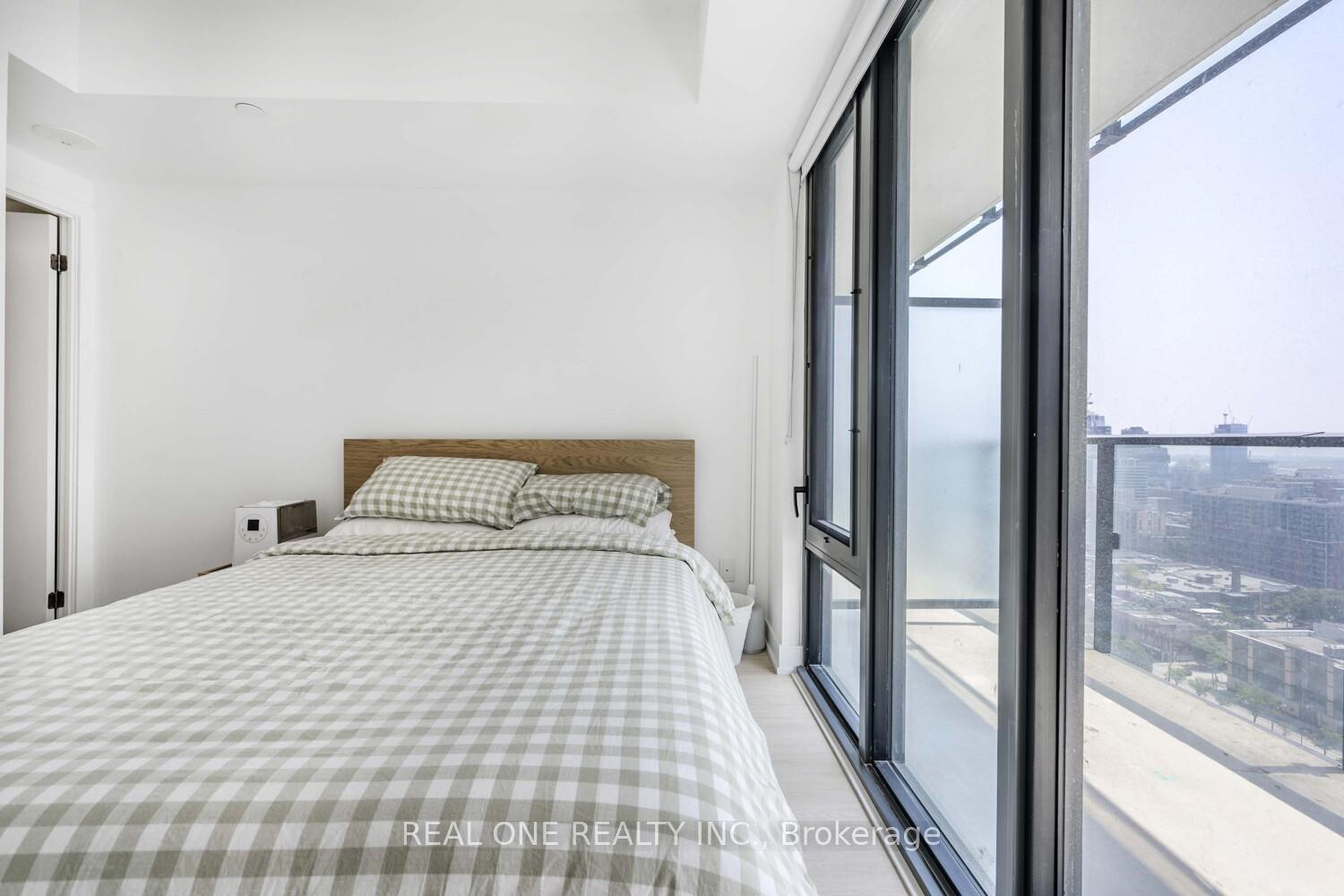 2 Bedrooms Condo at 47 Mutual, Toronto For sale