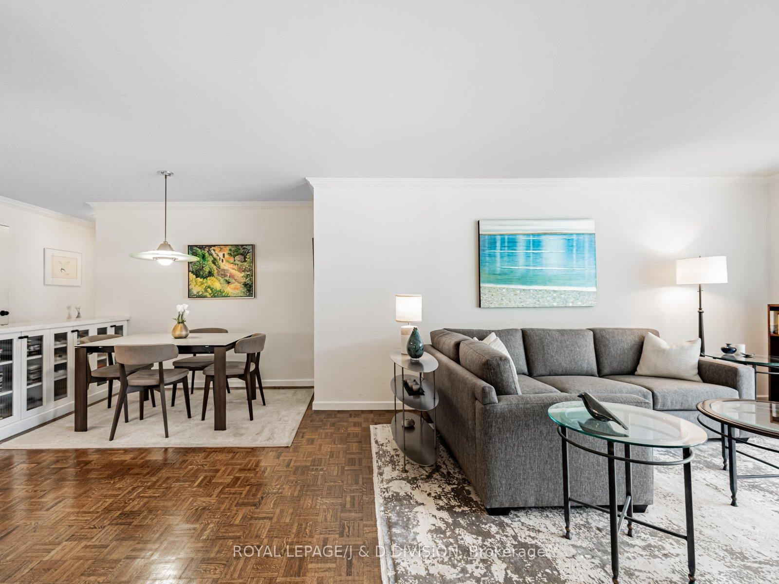2 Bedrooms Condo at 80 Front,  Toronto For sale