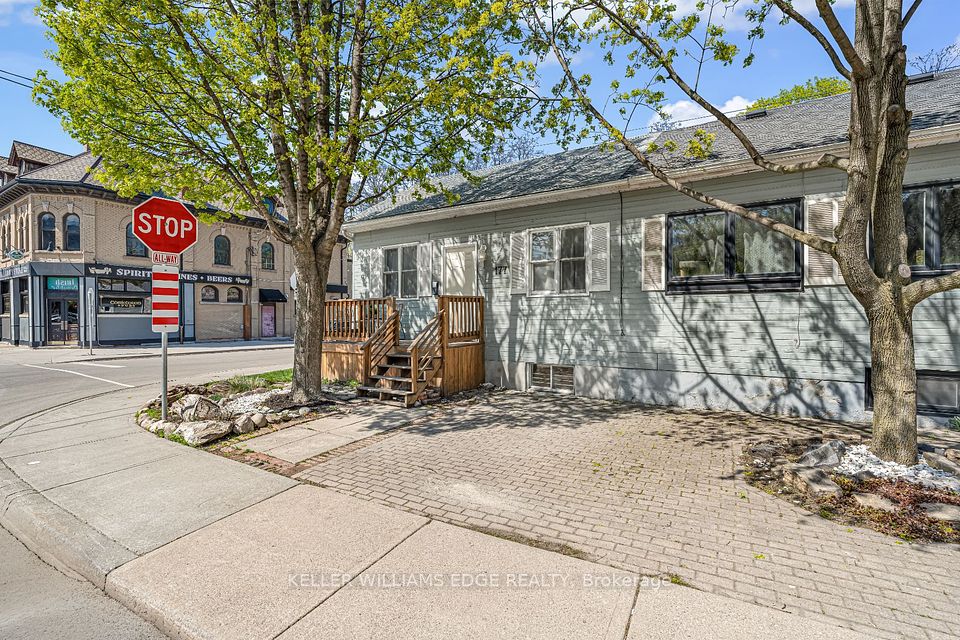 177 Young Street, Hamilton, ON L8N 1V9