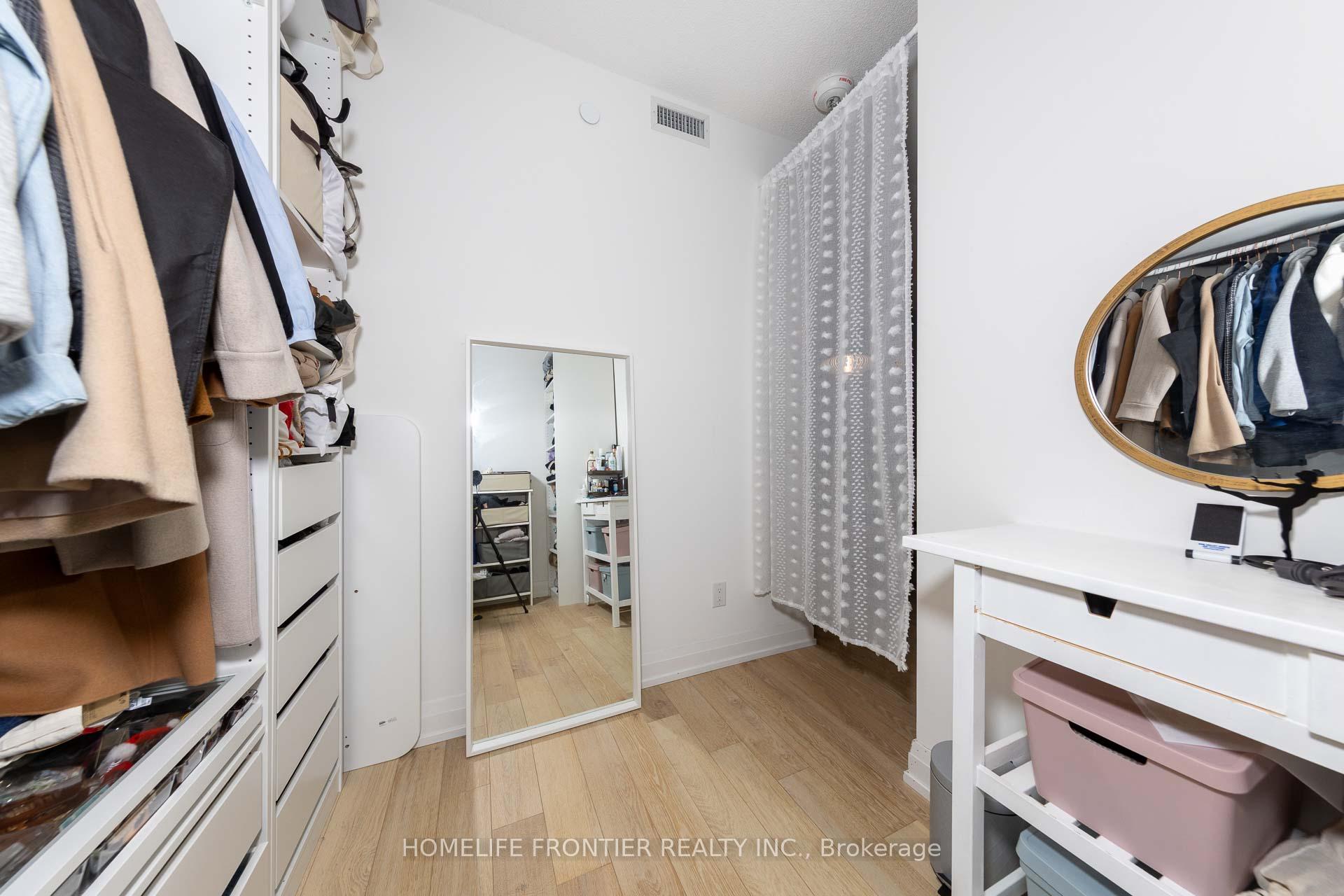 3 Bedrooms Condo at 591 Sheppard,  Toronto For sale