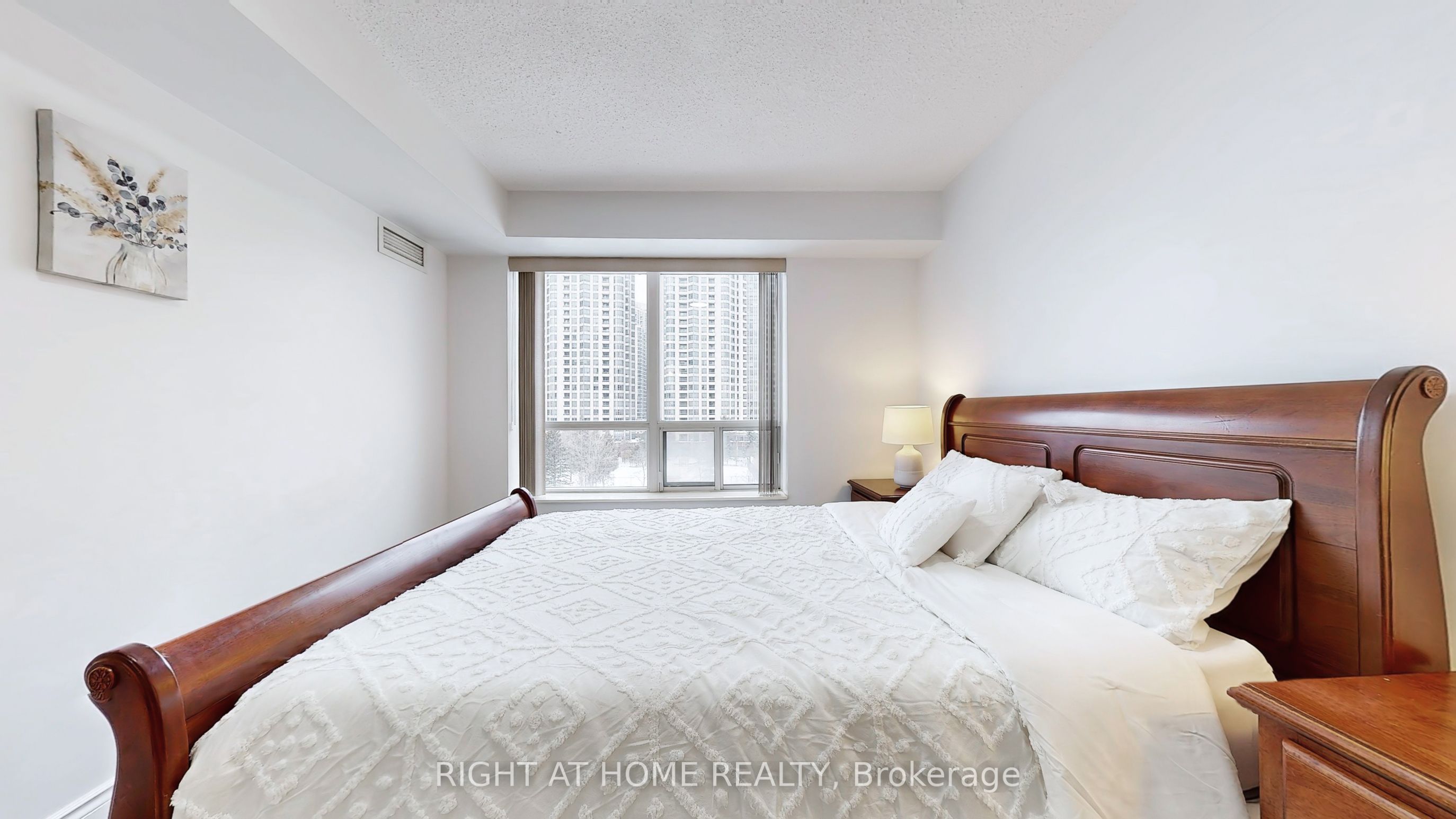 8 Mckee Avenue, #901