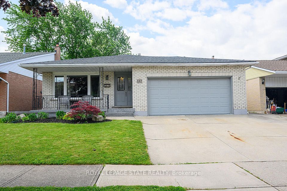 4 Bing Crescent