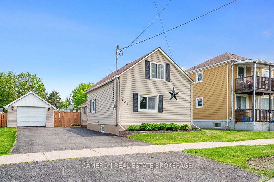 735 Adolphus