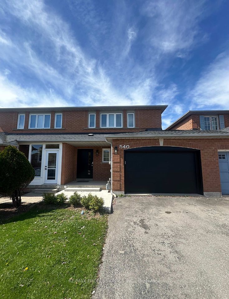 540 Eliza Crescent