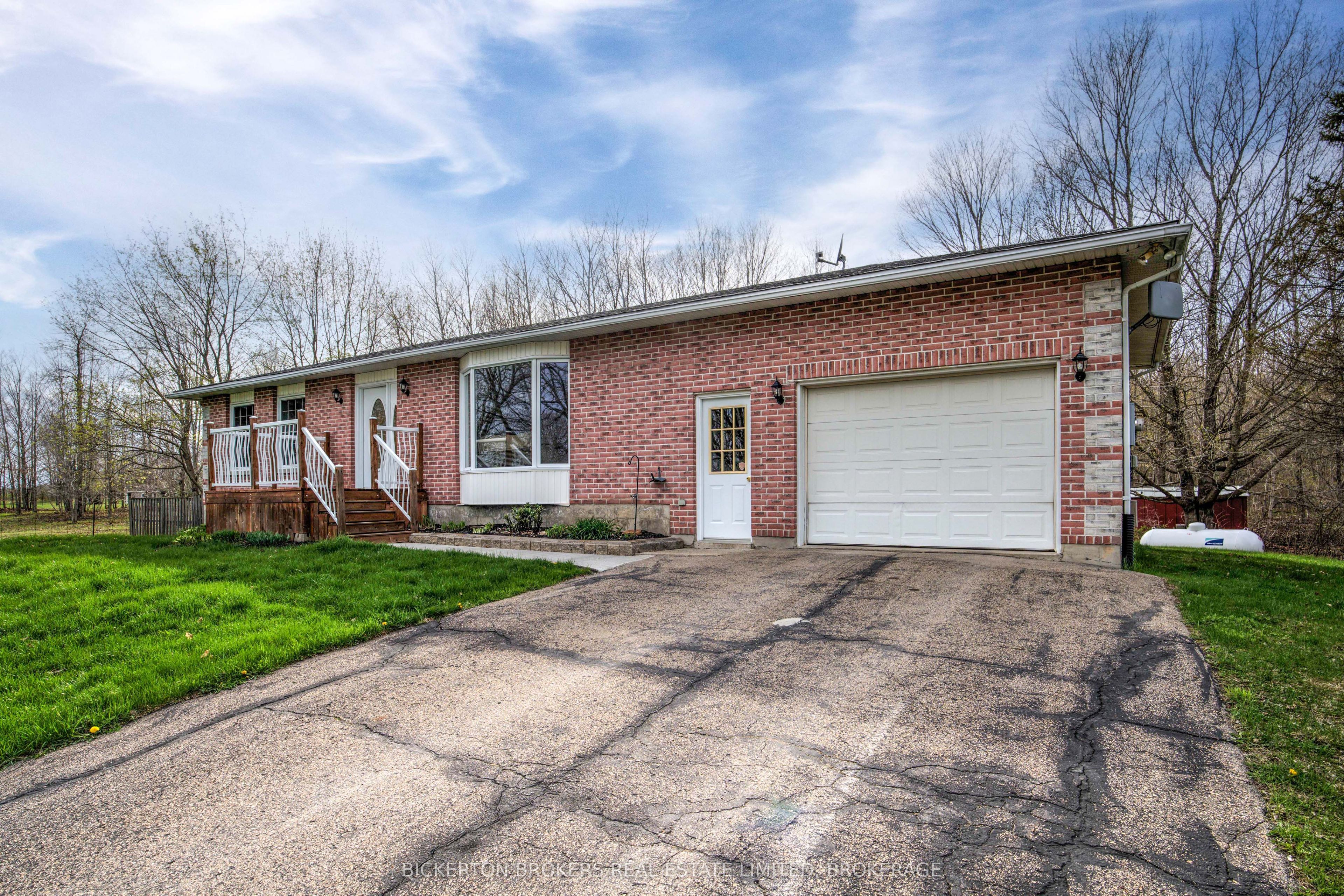 4 Jordan Road, Elizabethtown-Kitley, ON K0E 1Y0