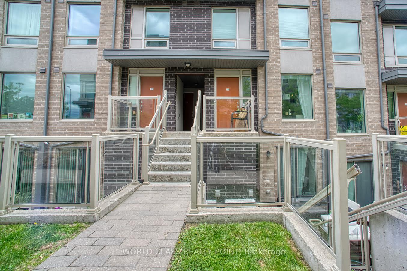 2 Bedrooms Condo at 7 Applewood, Toronto For sale