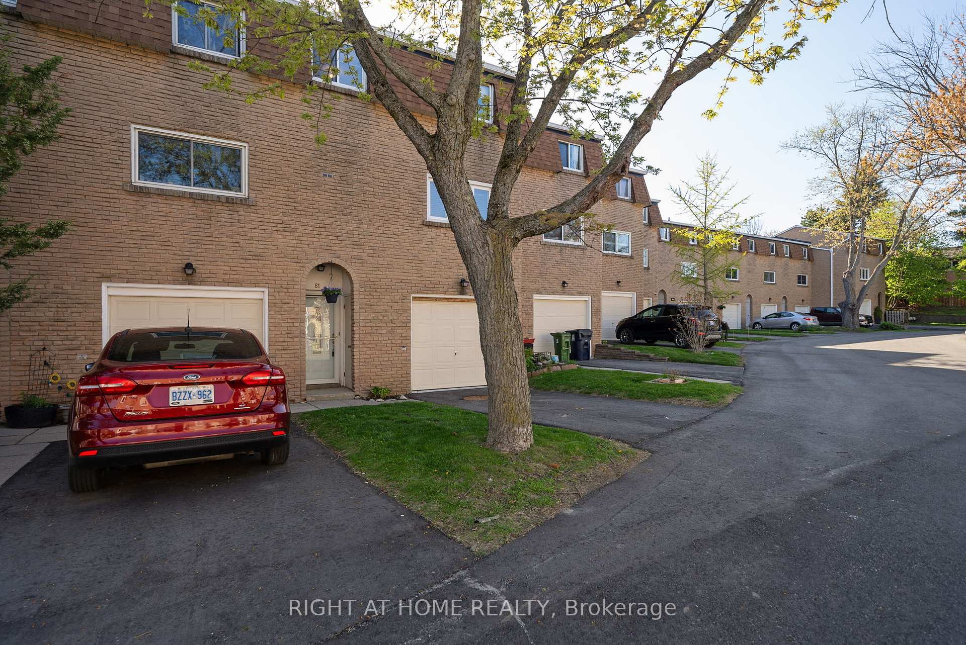 3 Bedrooms Condo at 121 Centennial, Toronto For sale
