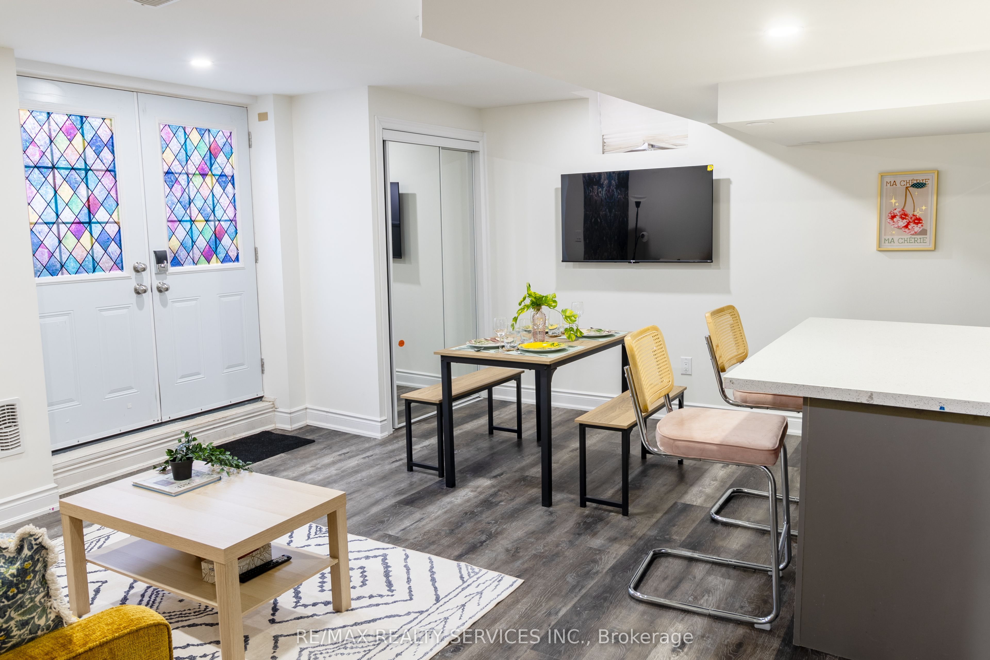 5 Upperview Place