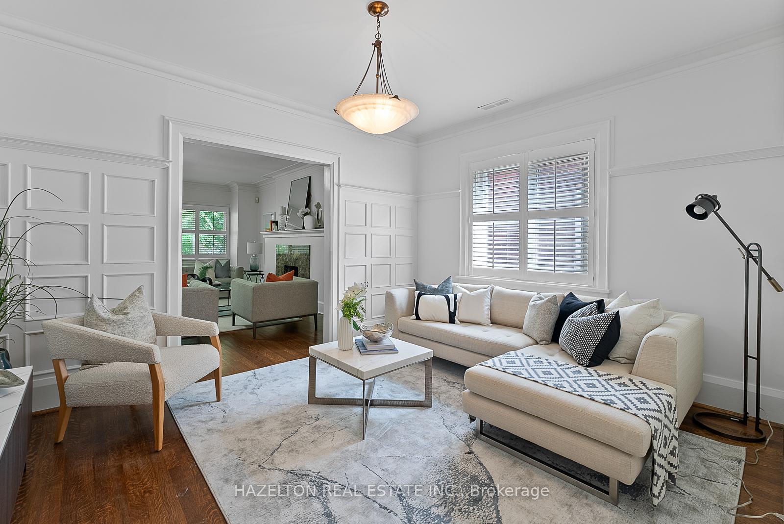 3 Bedrooms Condo at 9 Clarendon, Toronto For sale