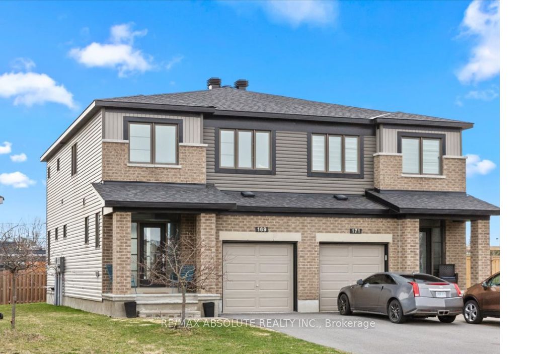169 Bandelier Way