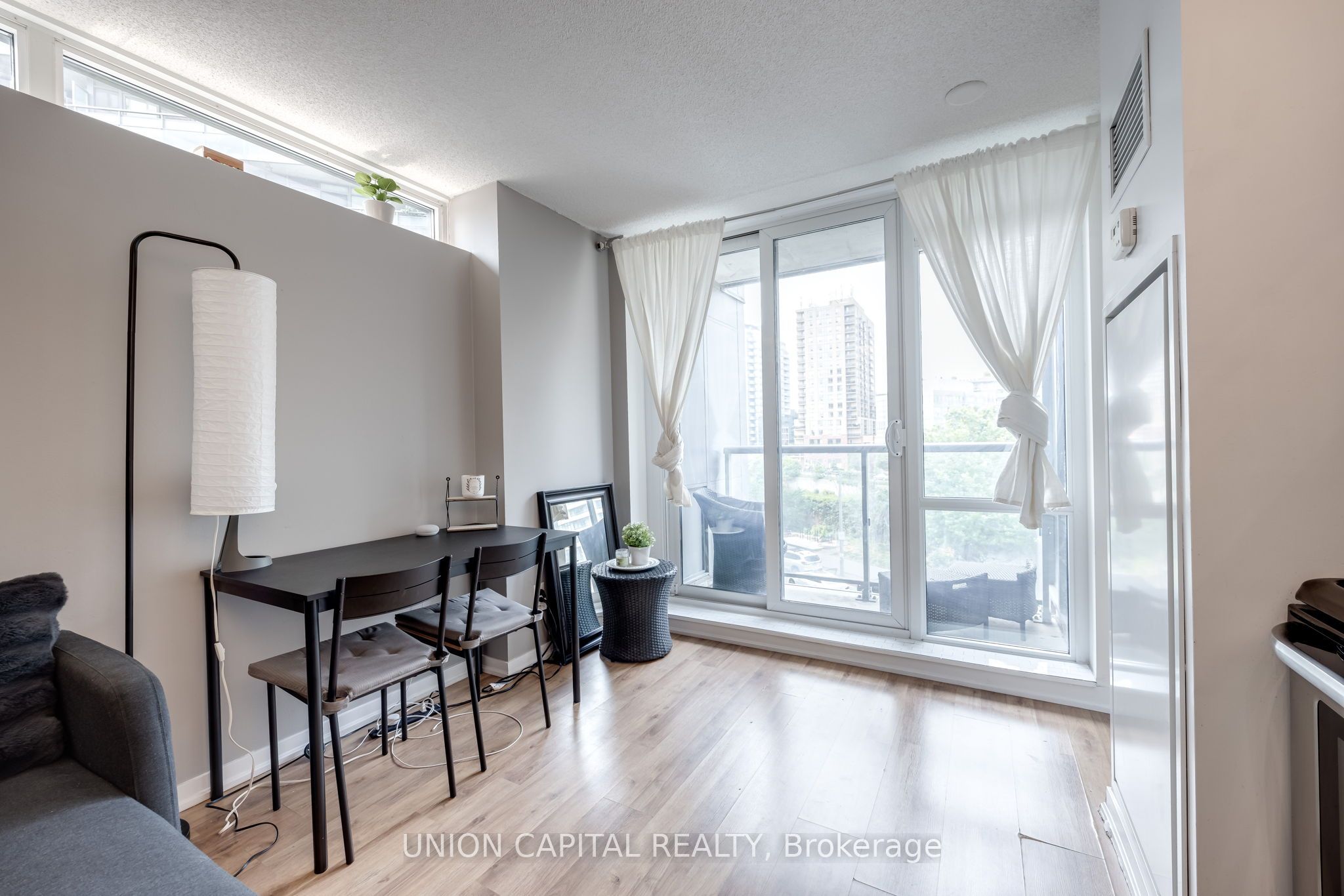 20 Joe Shuster Way, #402
