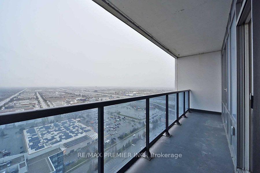 1 Bedroom Condo at 3600 Highway 7, Vaughan For sale