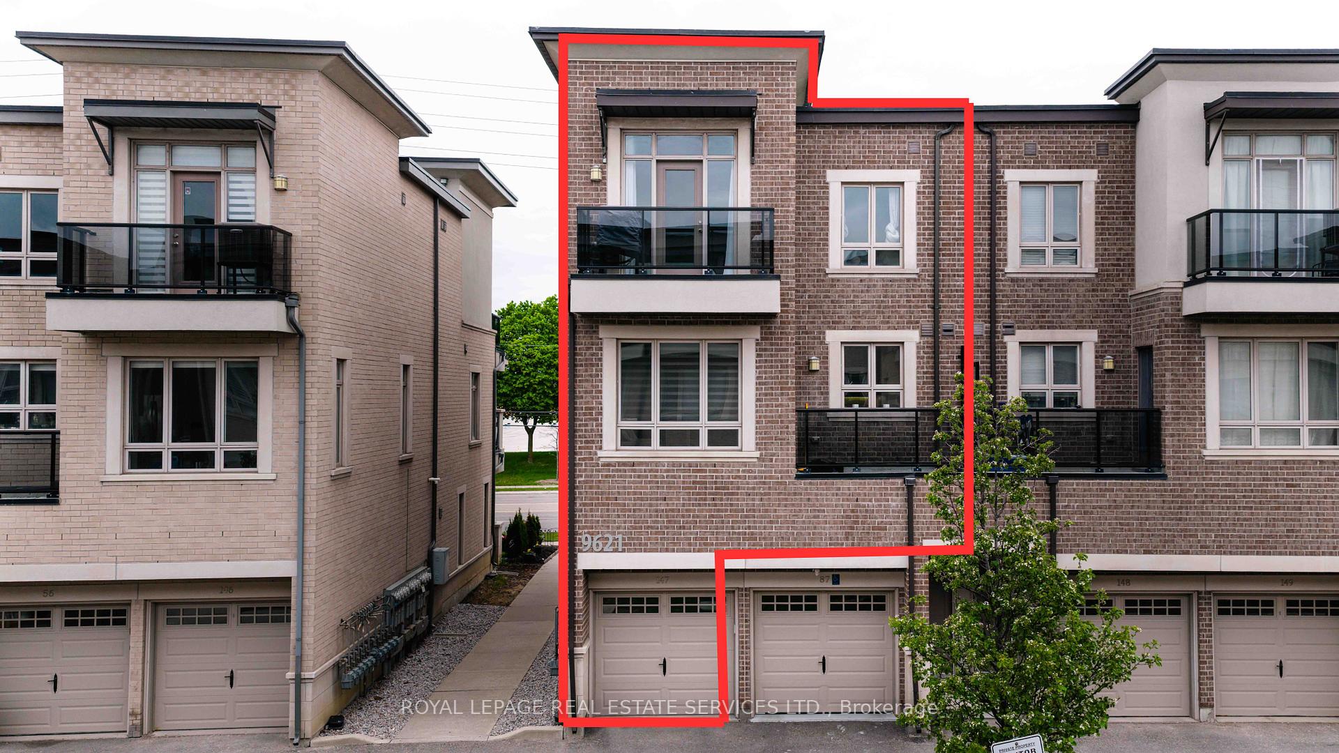 2 Bedrooms Condo at 9621 Jane, Vaughan For sale