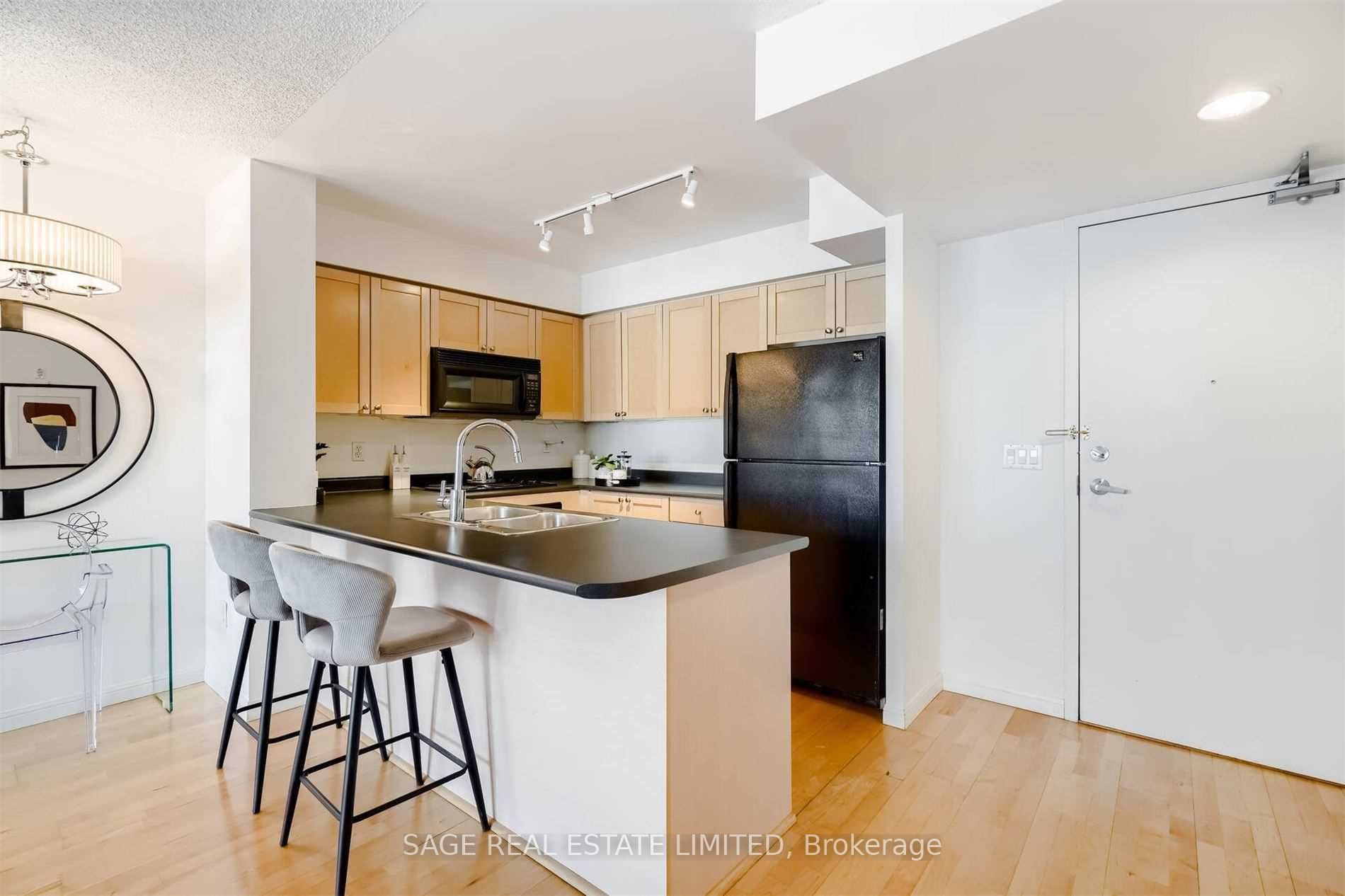 311 Richmond Street E, #605