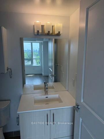 3 Bedrooms Condo at 185 Bonis, Toronto For sale