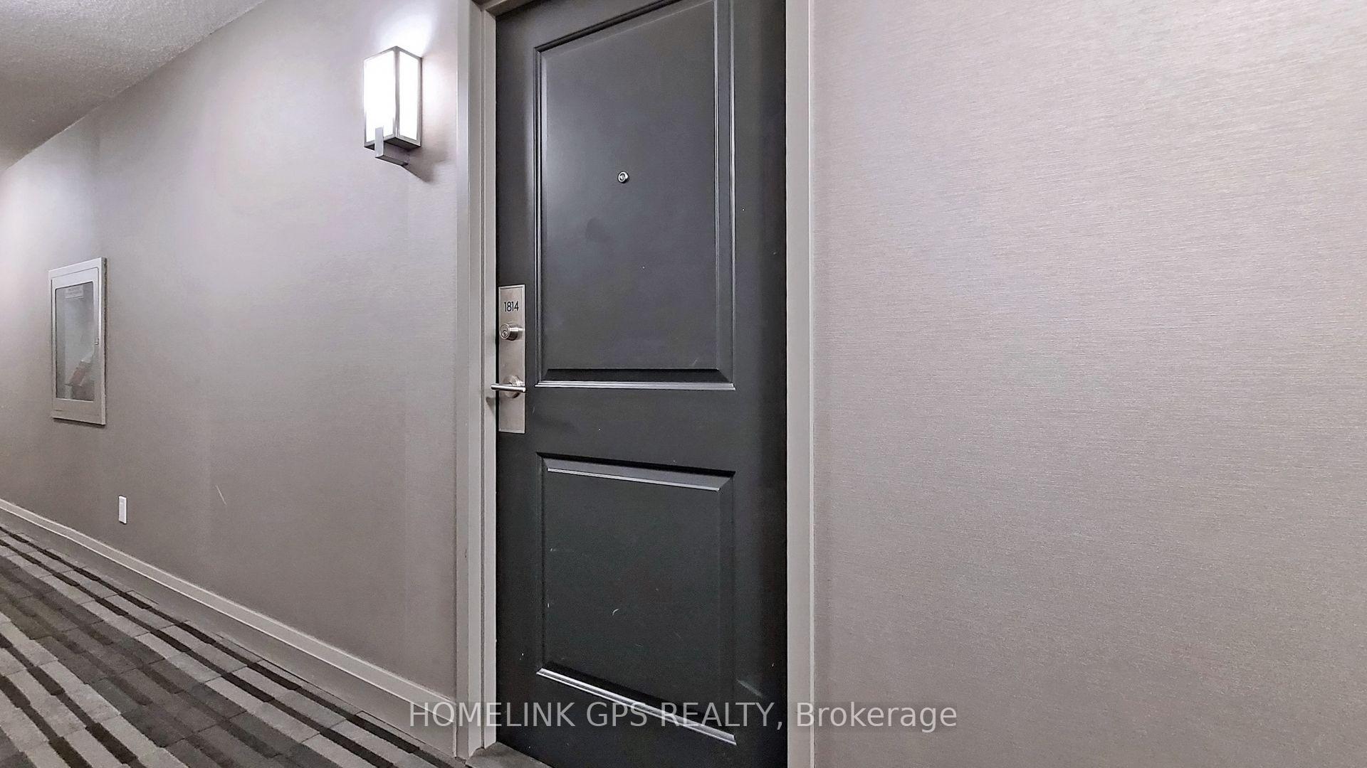2 Bedrooms Condo at 35 Bastion, Toronto For sale