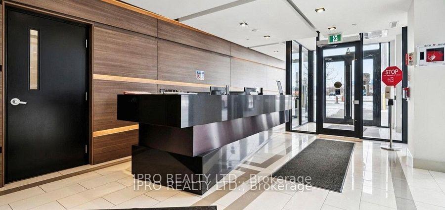 2 Bedrooms Condo at 5230 Dundas, Burlington For sale