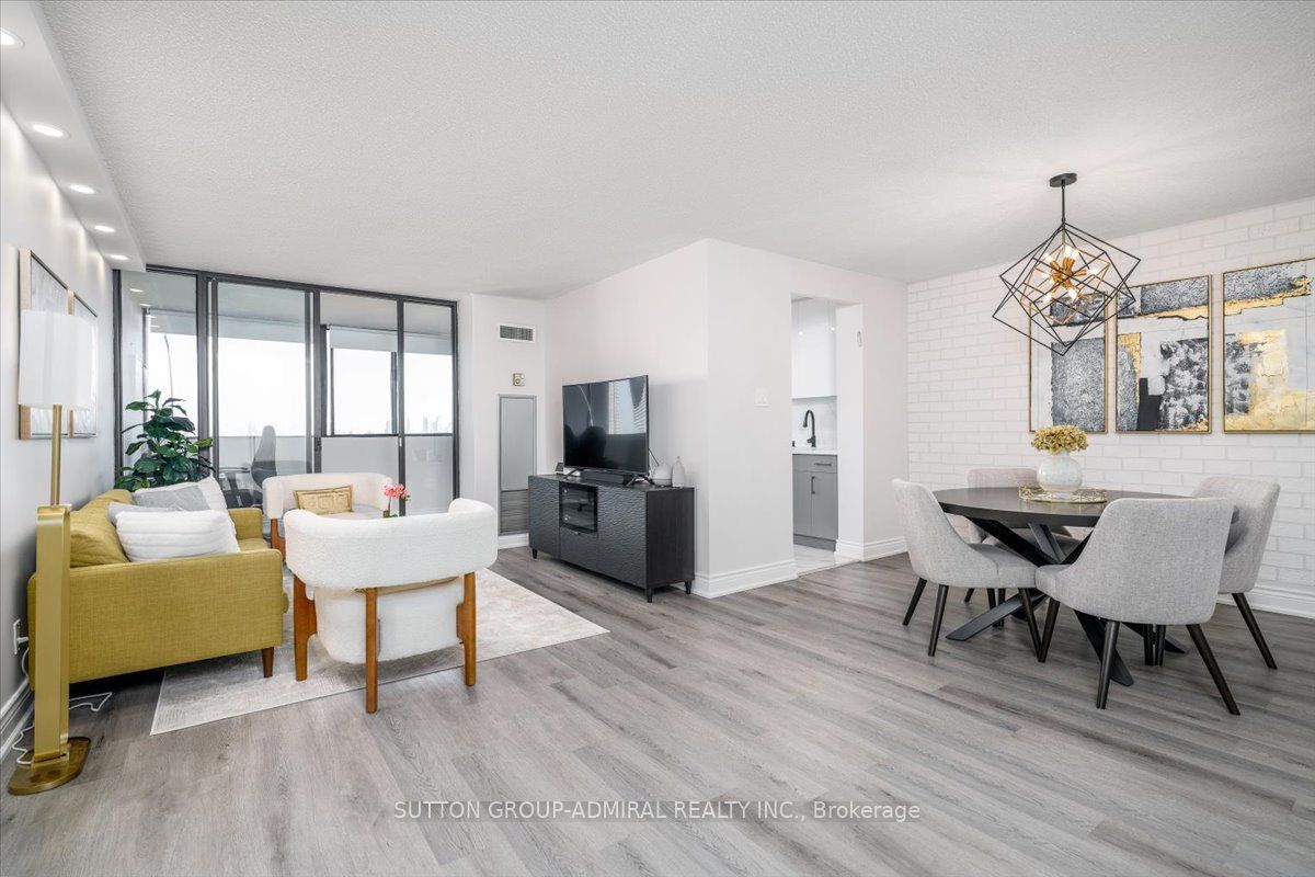 133 Torresdale Avenue, #1501