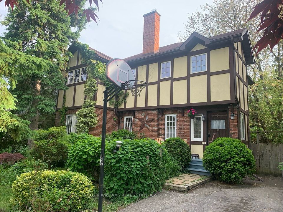 30 Oakwood Avenue