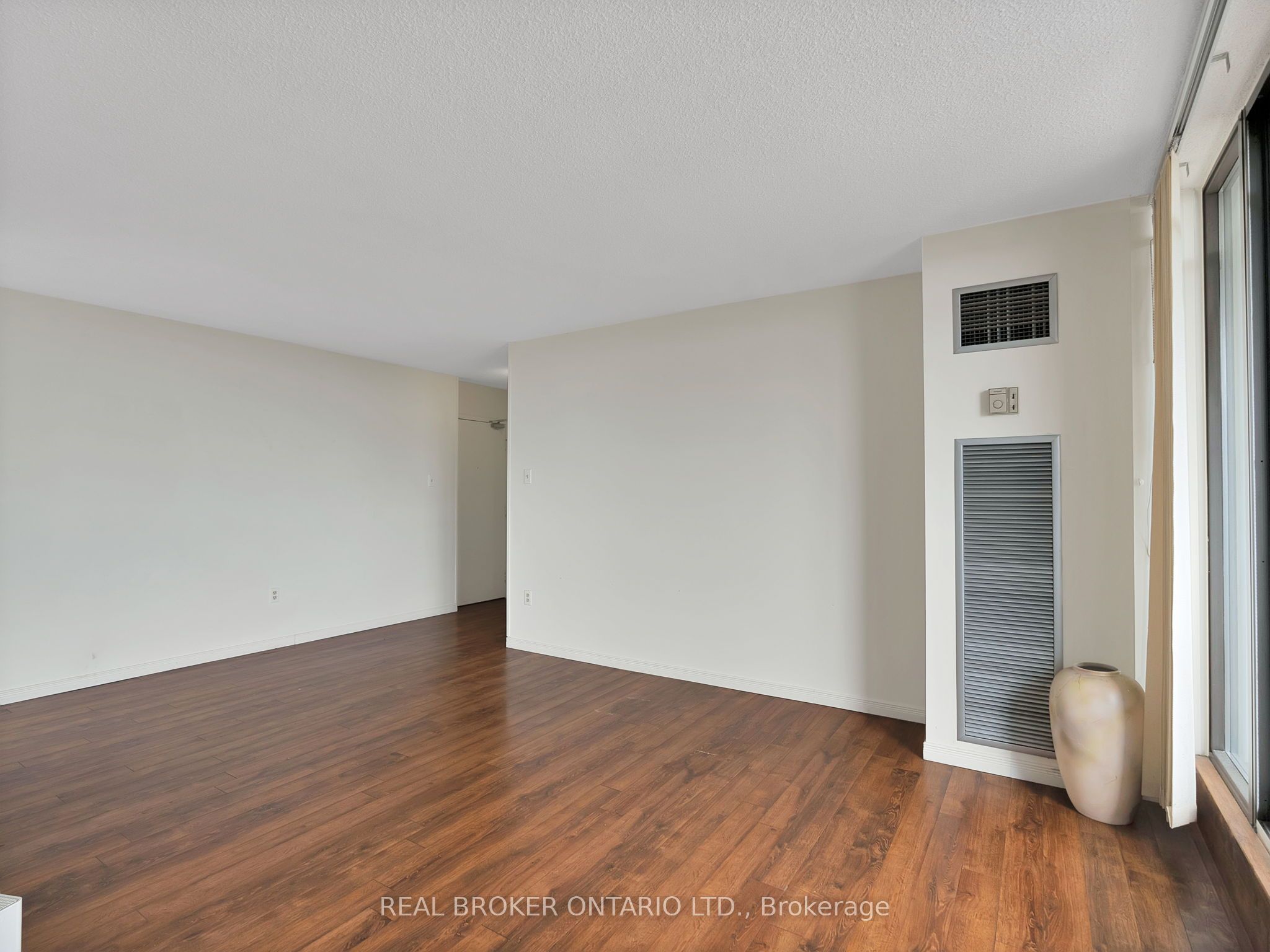 3 Lisa Street, #1103