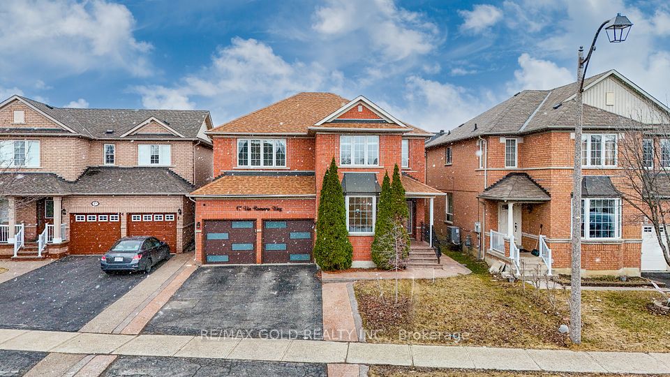 17 Via Romano Way, Brampton, ON L6P 1K2