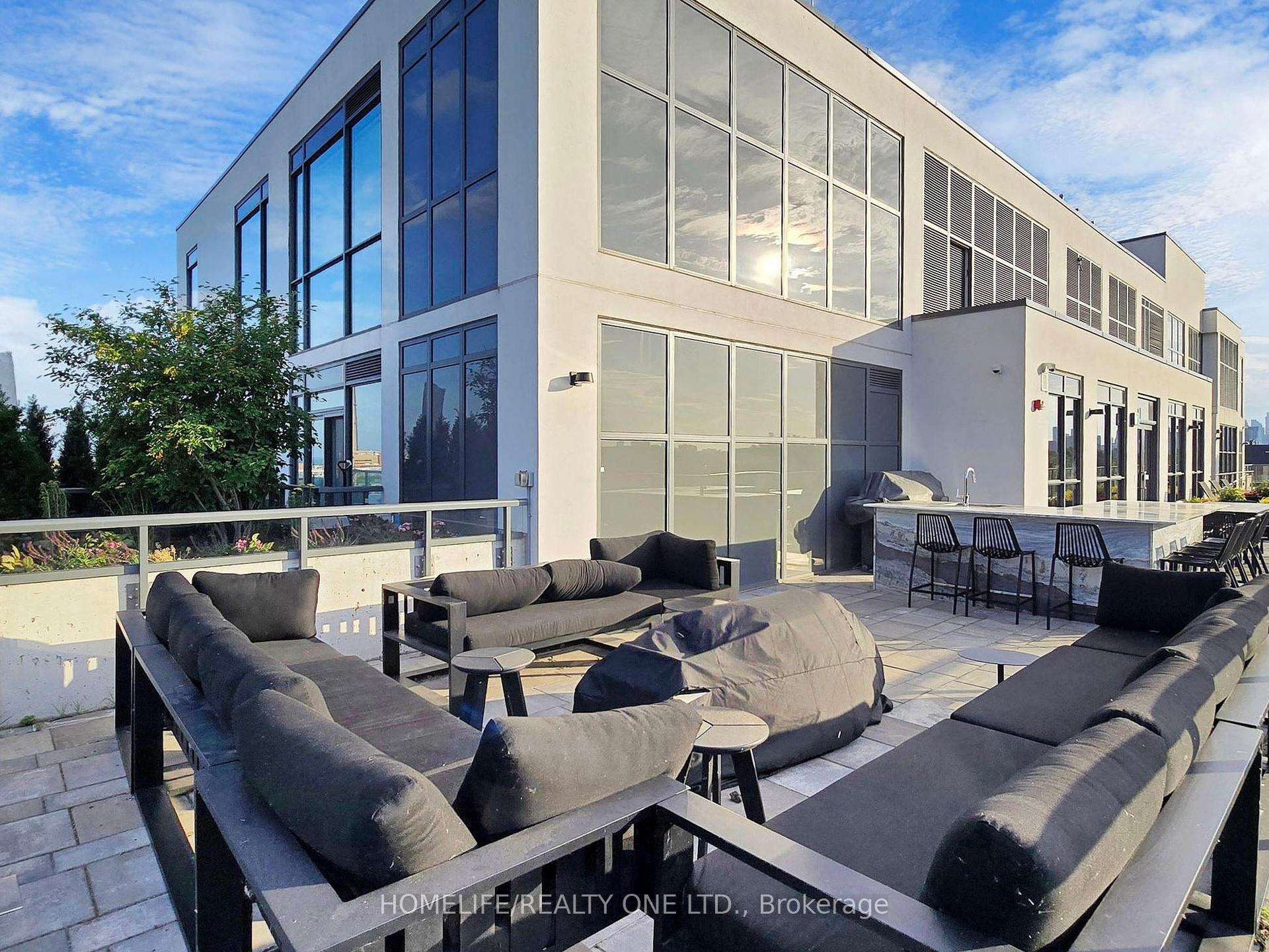 2 Bedrooms Condo at 1331 Queen, Toronto For sale