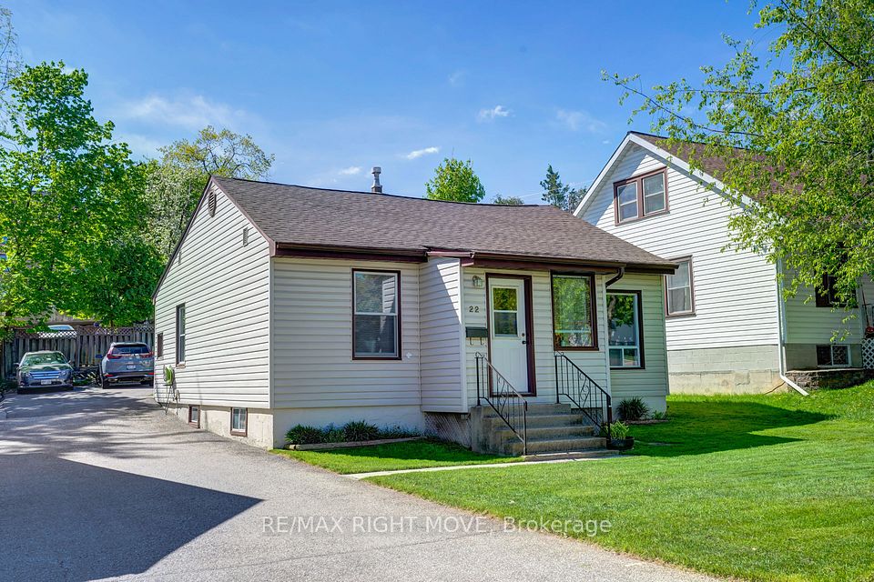 22 Albany