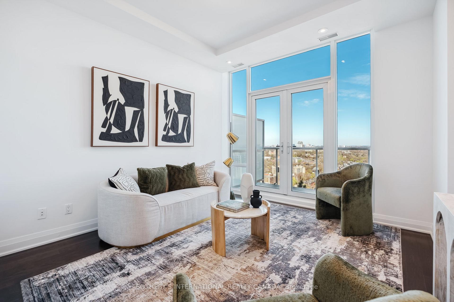 3 Bedrooms Condo at 1 Bedford, Toronto For sale