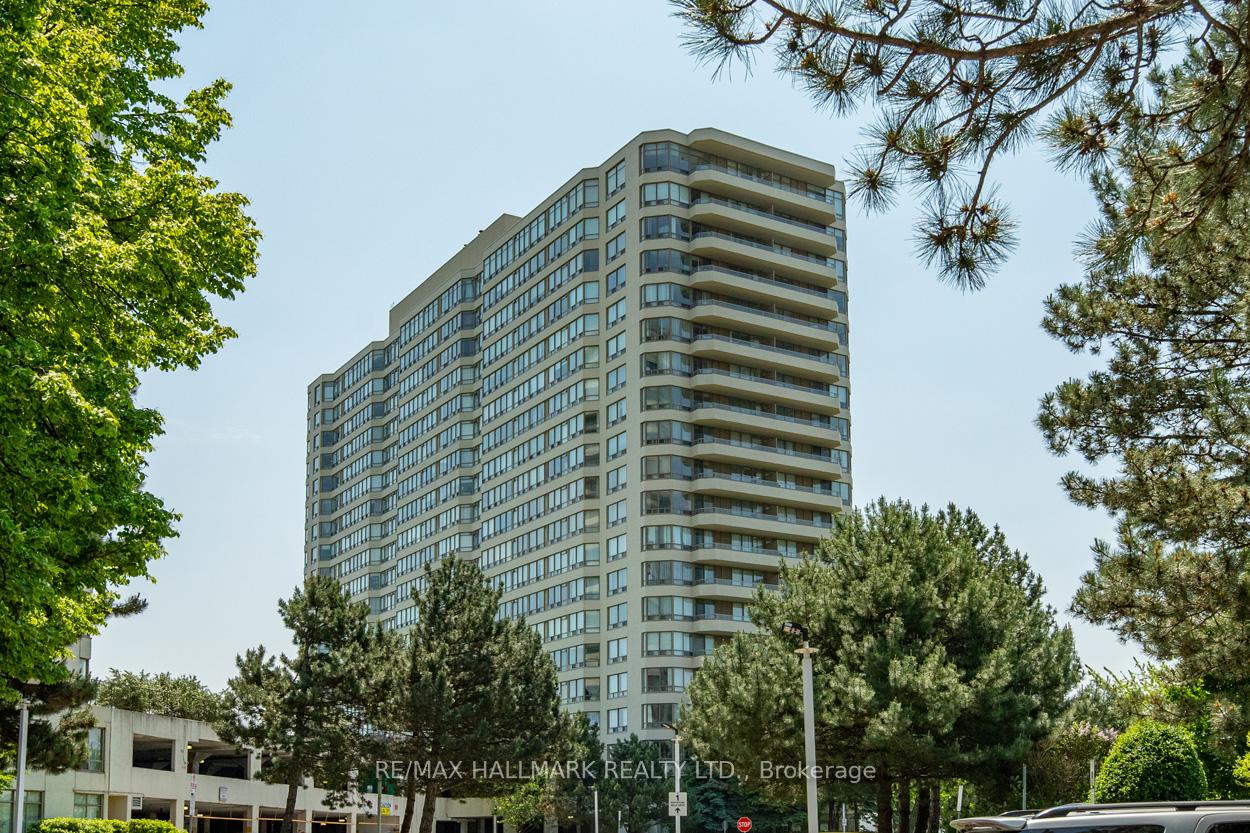 2 Bedrooms Condo at 1 Greystone Walk, Toronto For sale