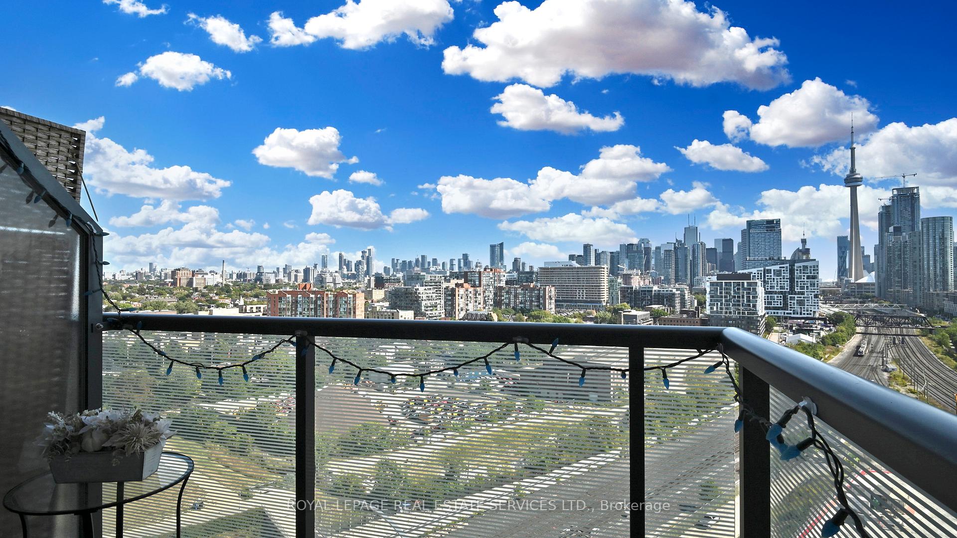 1 Bedroom Condo at 30 Ordnance, Toronto For sale