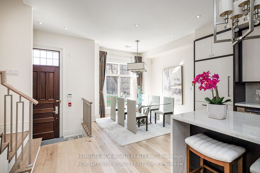 9 Dunvegan Road, Toronto, ON M4V 2P5