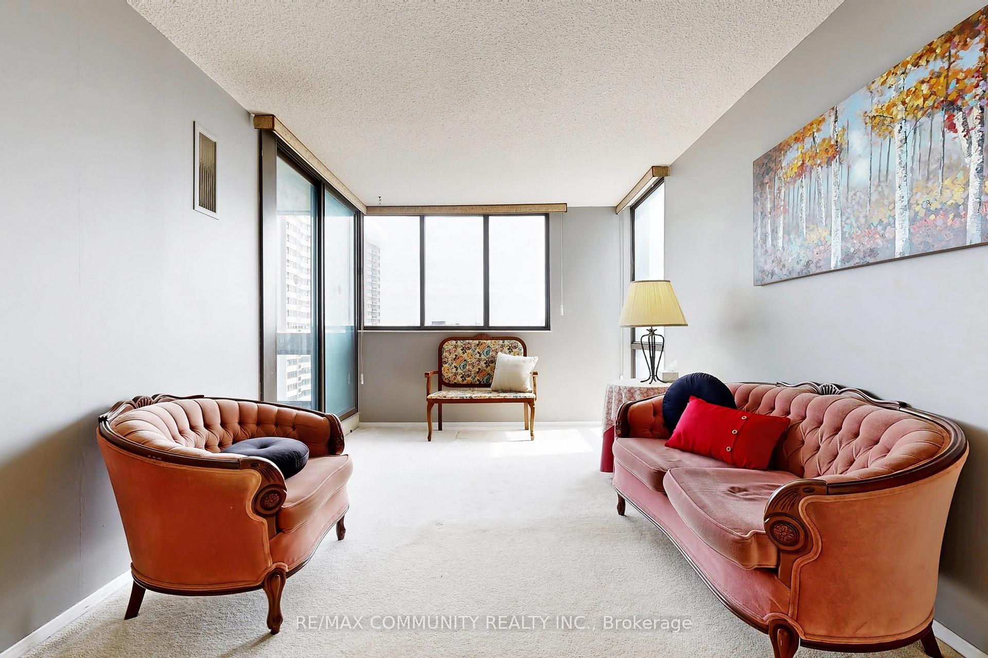 3 Bedrooms Condo at 2330 Bridletowne, Toronto For sale