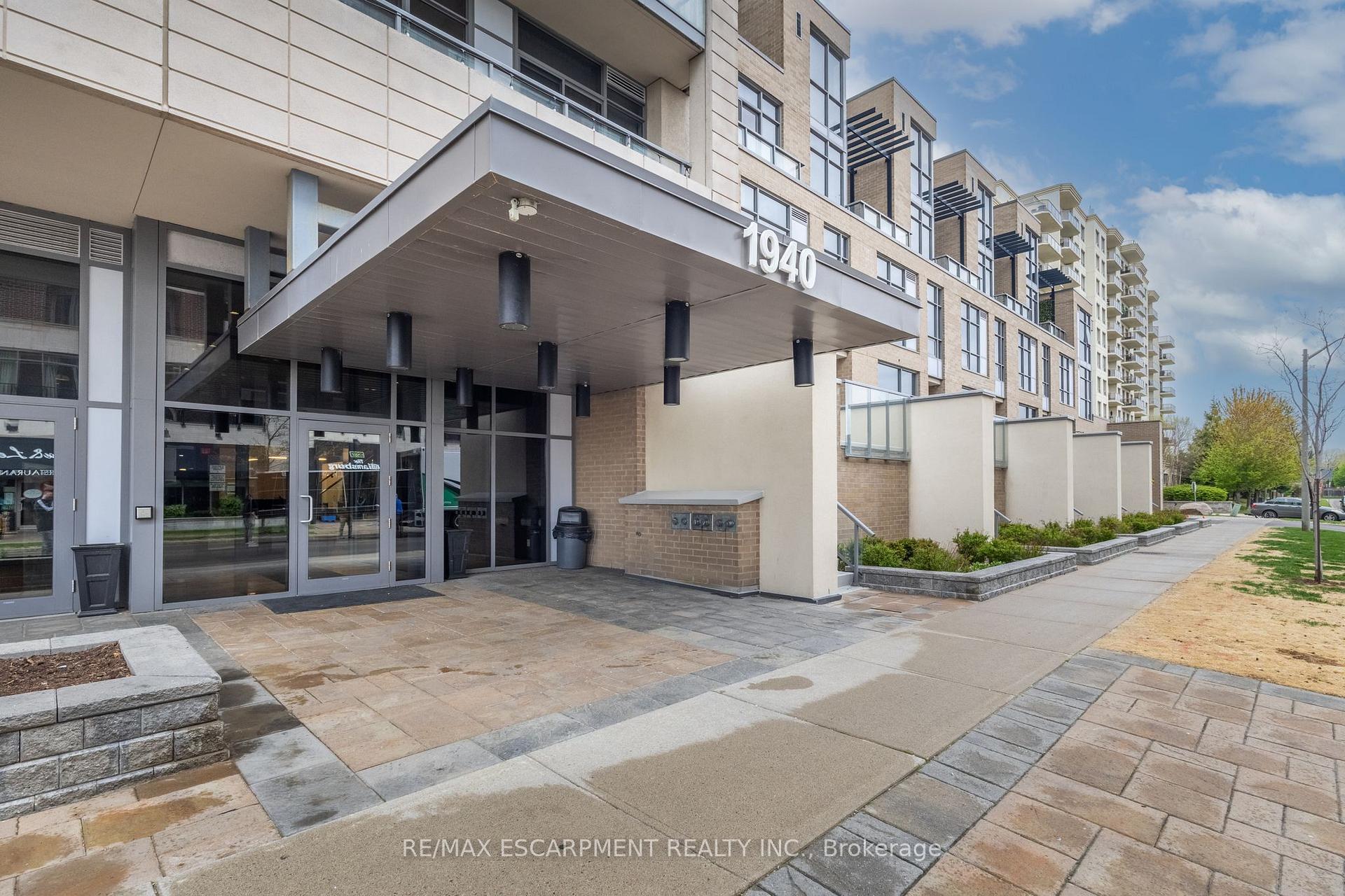 1 Bedroom Condo at 1940 IRONSTONE, Burlington For sale