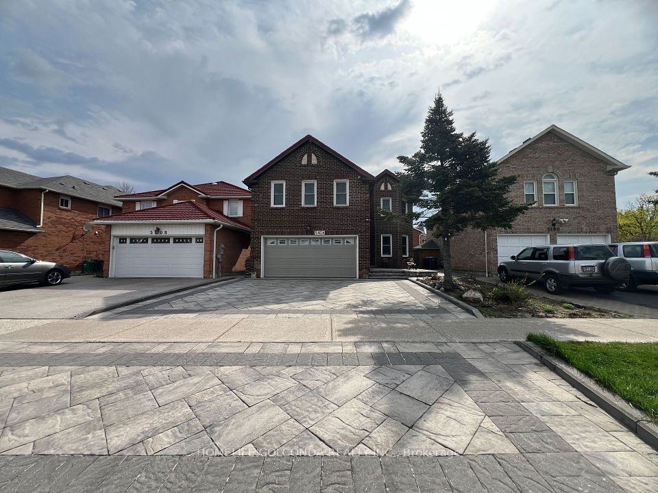 5404 Heritage Hills