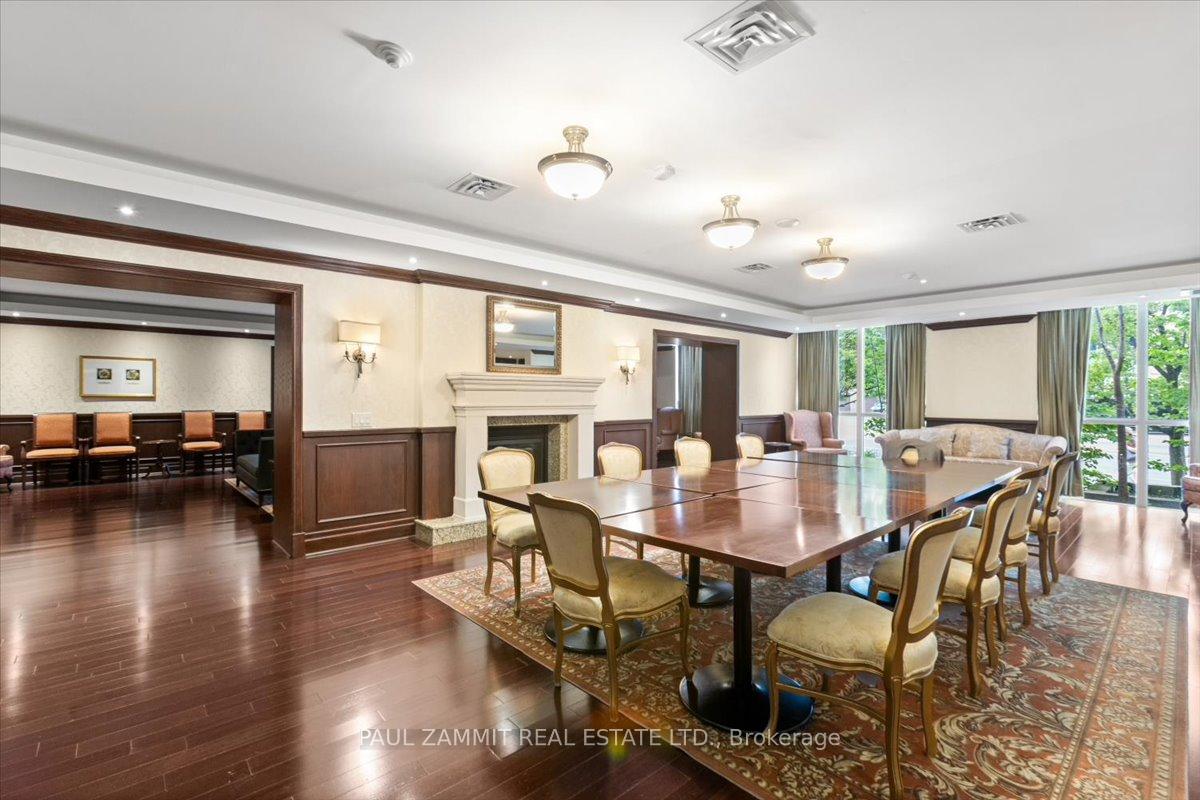 1 Bedroom Condo at 1 Clairtrell, Toronto For sale