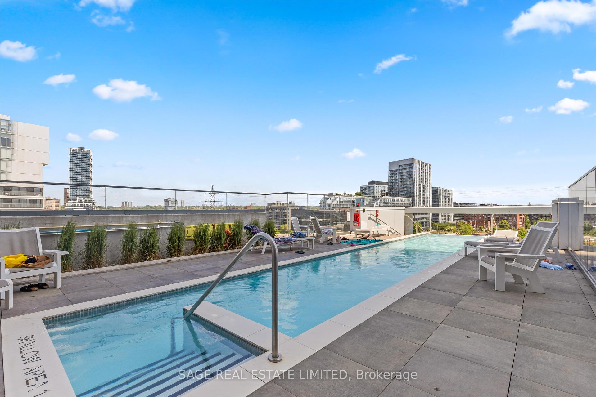 1 Bedroom Condo at 170 Bayview, Toronto For sale
