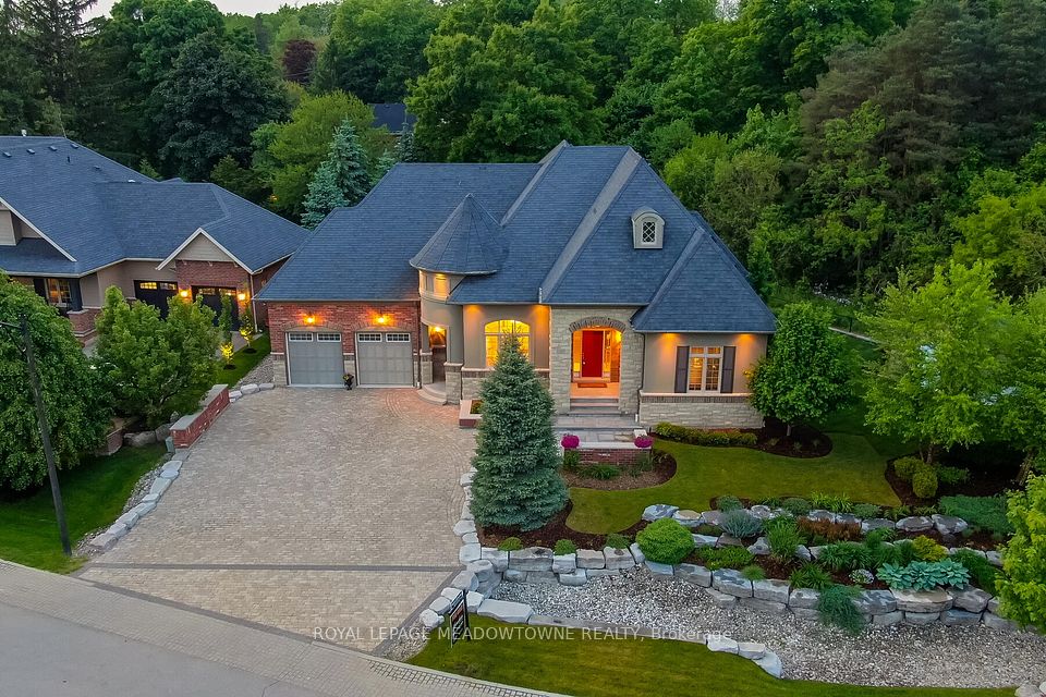 32 Ainley Trail, Halton Hills, ON L7G 0E6