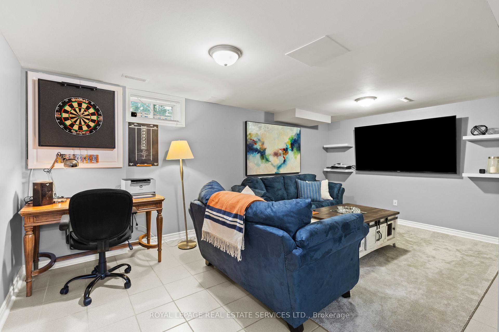 3 Bedrooms Condo at 2065 Amherst Heights, Burlington For sale