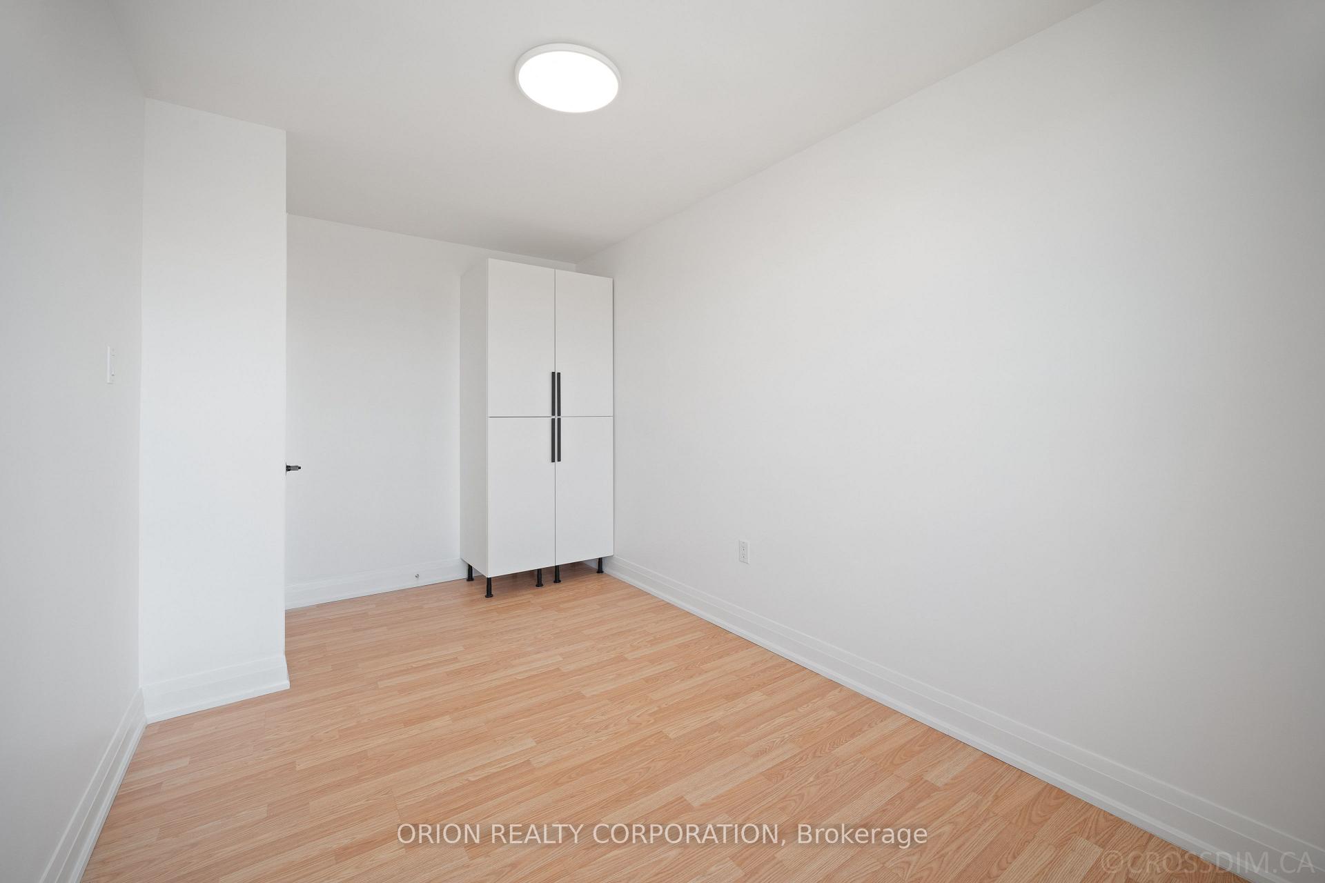 4 Bedrooms Condo at 165 Cherokee, Toronto For sale