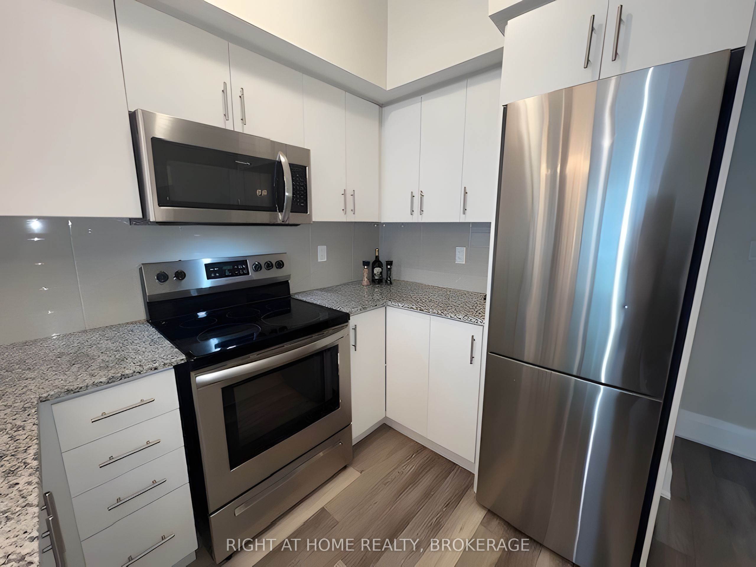30 Fieldway Road, #88
