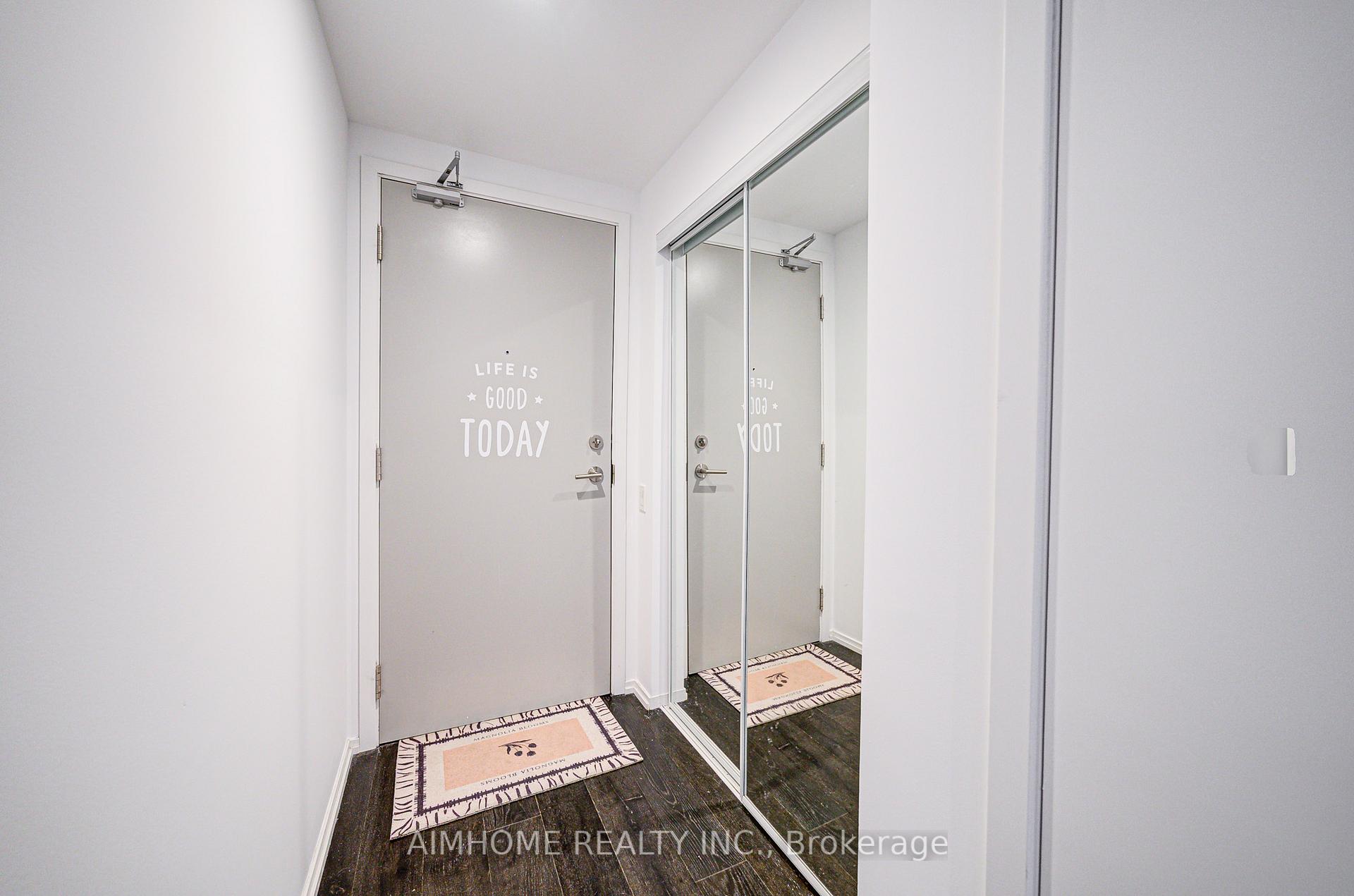 2 Bedrooms Condo at 68 Shuter, Toronto For sale