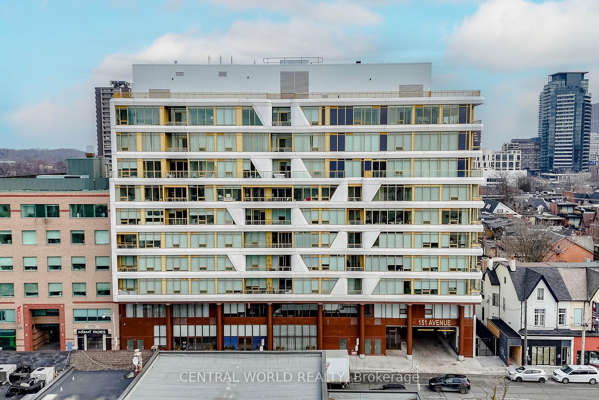 2 Bedrooms Condo at 151 Avenue,  Toronto For sale