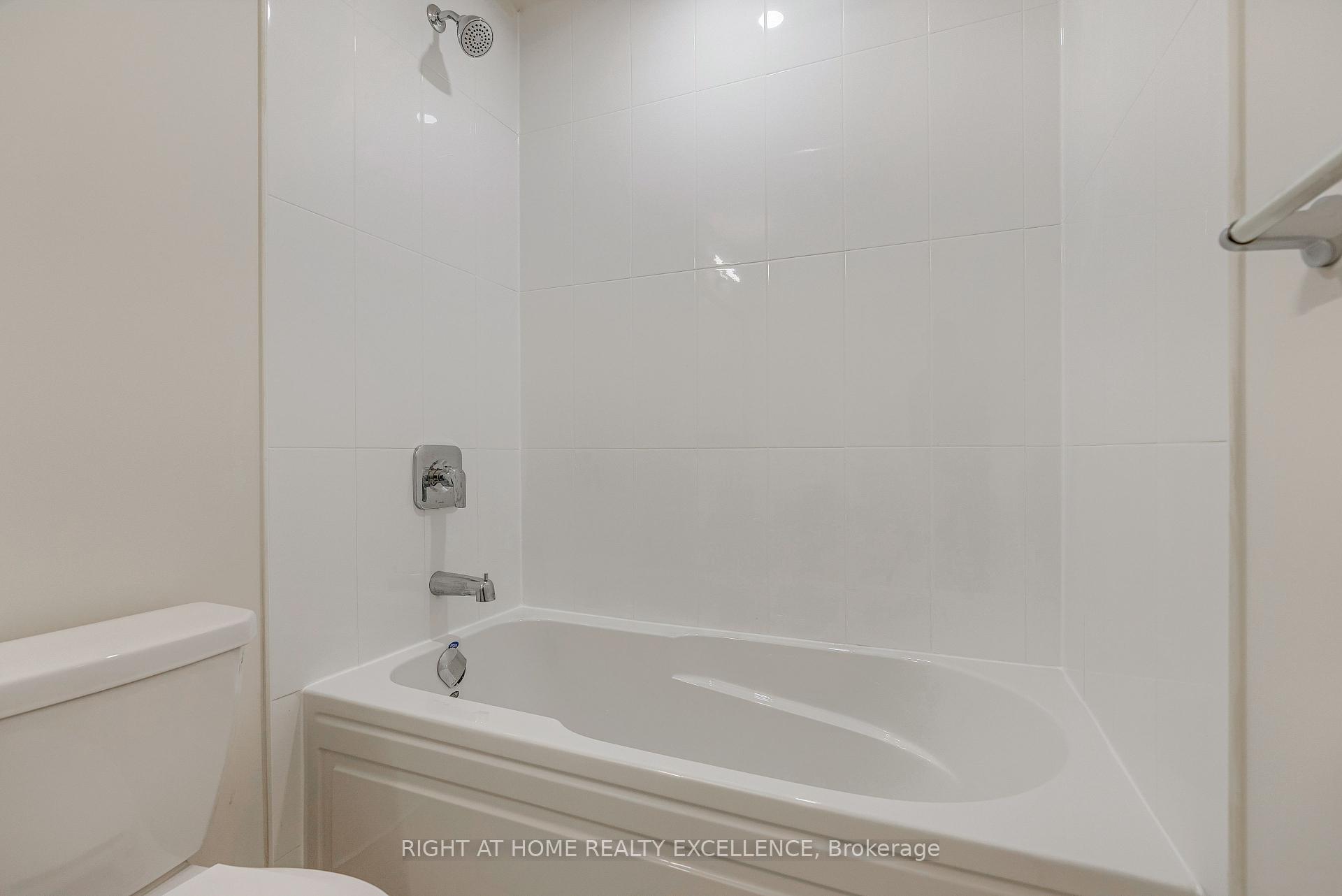 2 Bedrooms Condo at 50 Thomas Riley, Toronto For sale