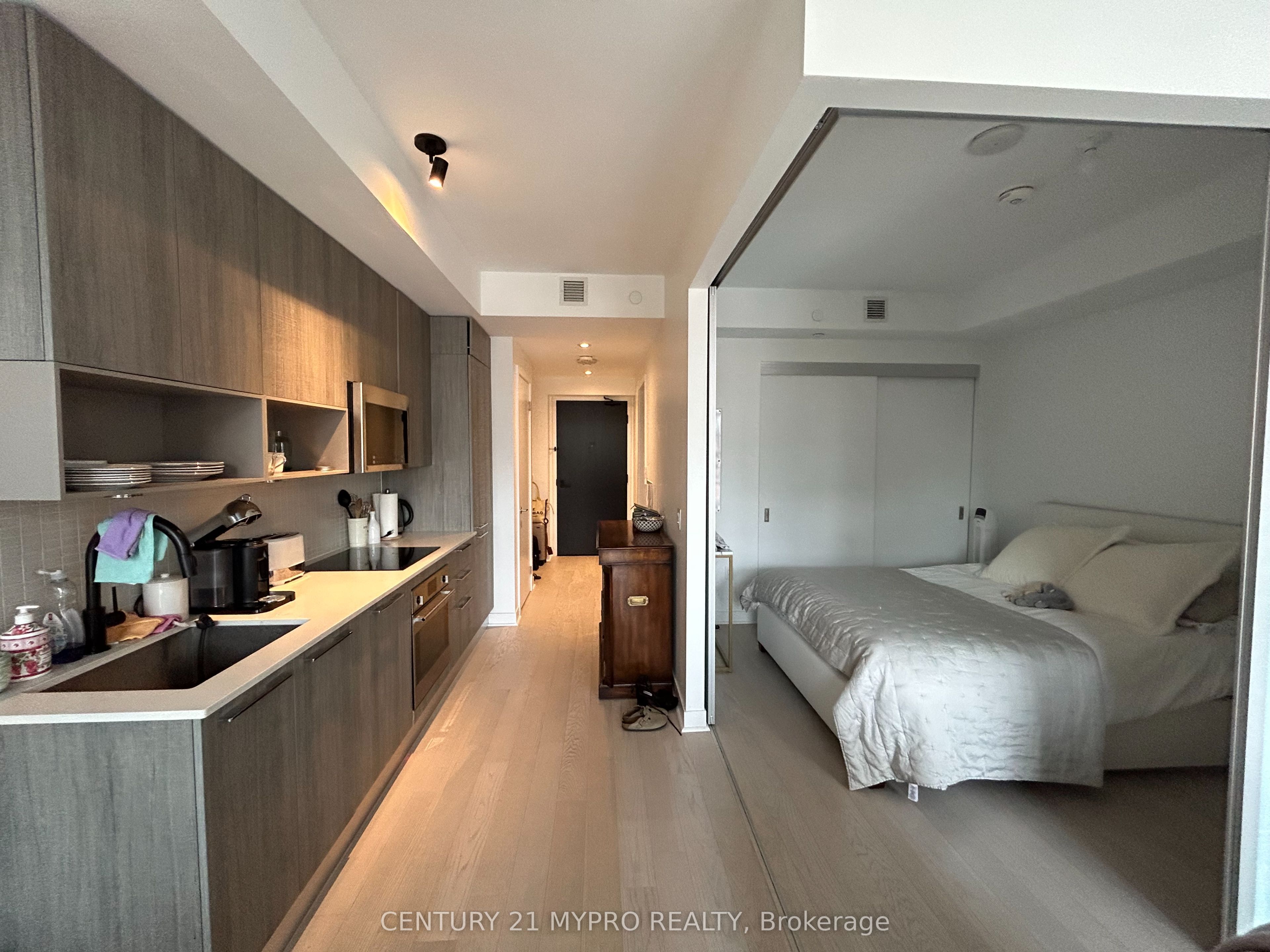 501 Adelaide Street W, #503