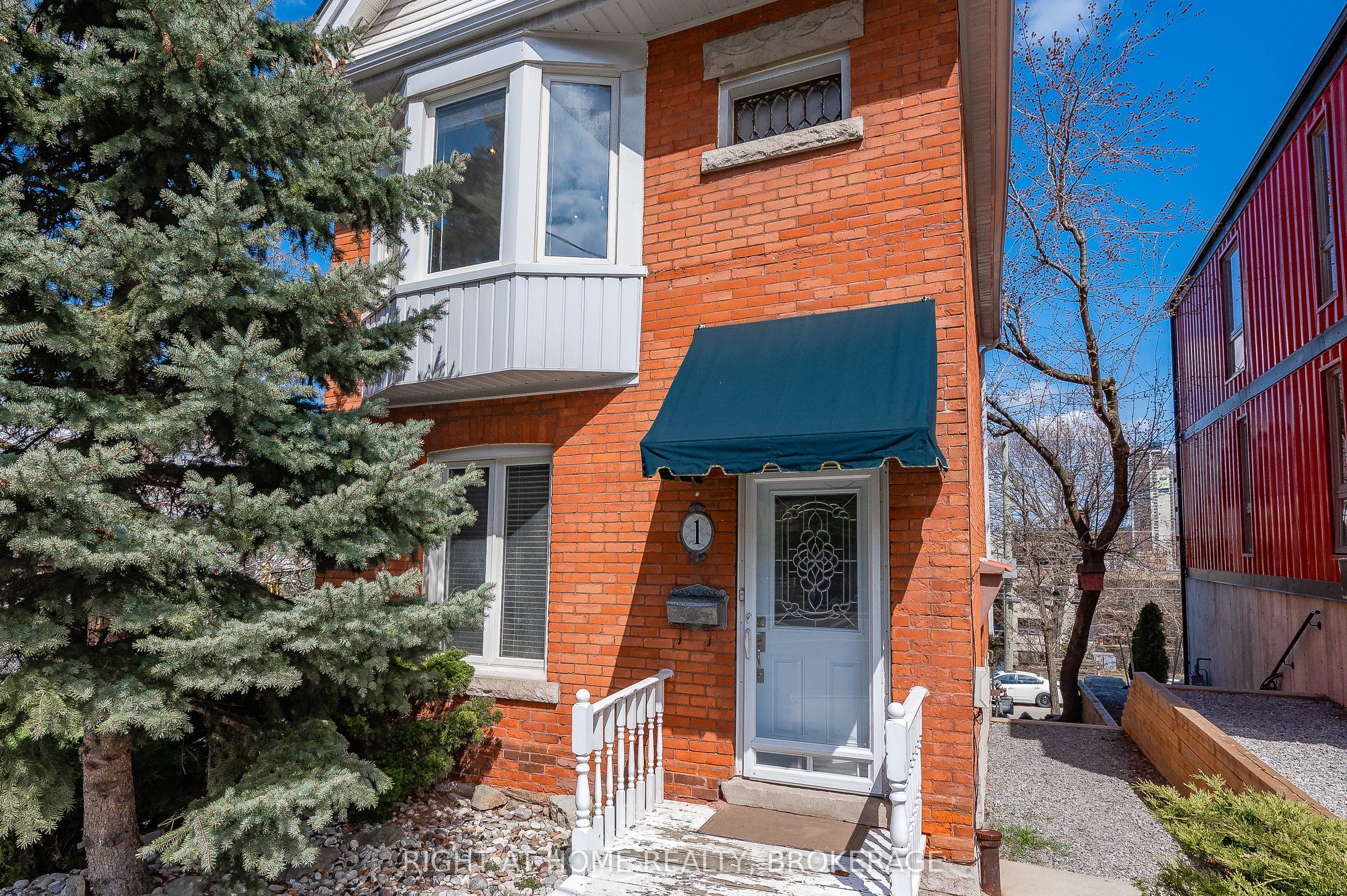 1 Arkledun Avenue