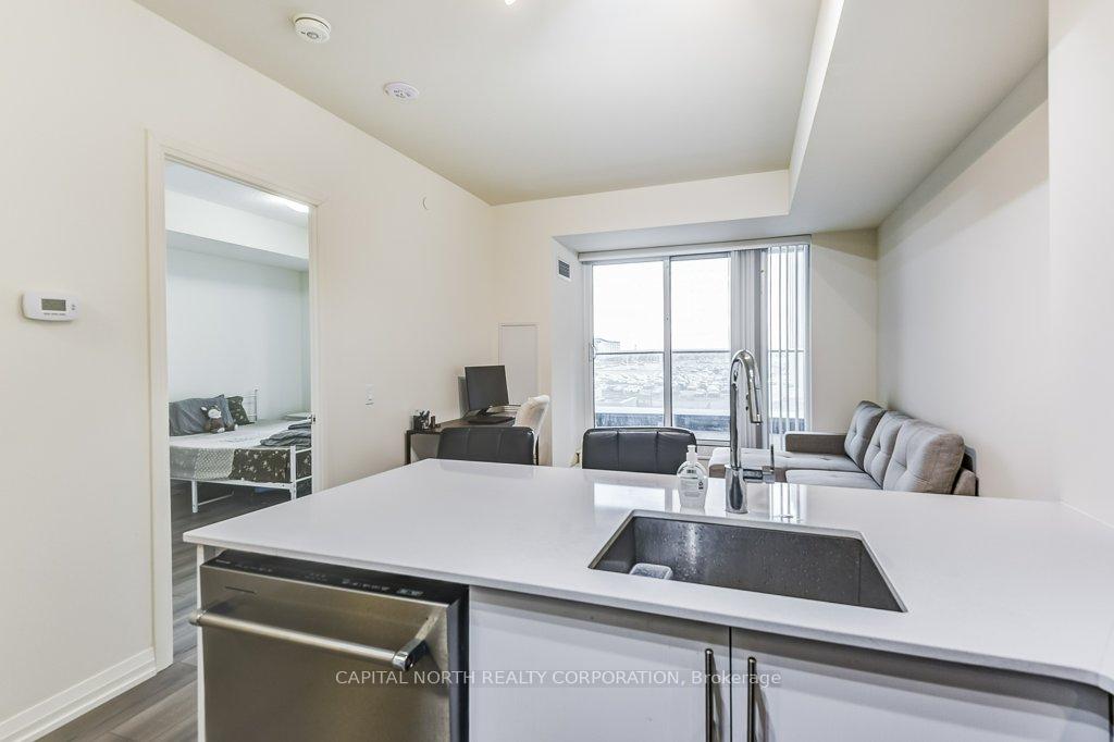 1 Bedroom Condo at 8960 Jane, Vaughan For sale