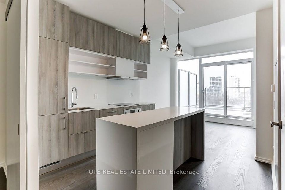 8 Hillsdale Avenue